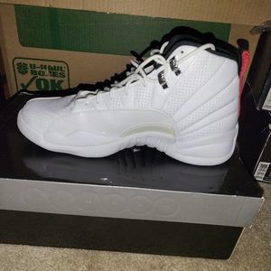 Air Jordan 12 1st distributed original shoe